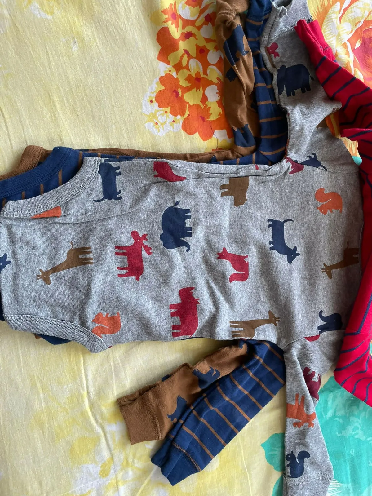 CARTER'S Baby 4-Pack Long-Sleeve Original Bodysuits Solids (Set of 4)